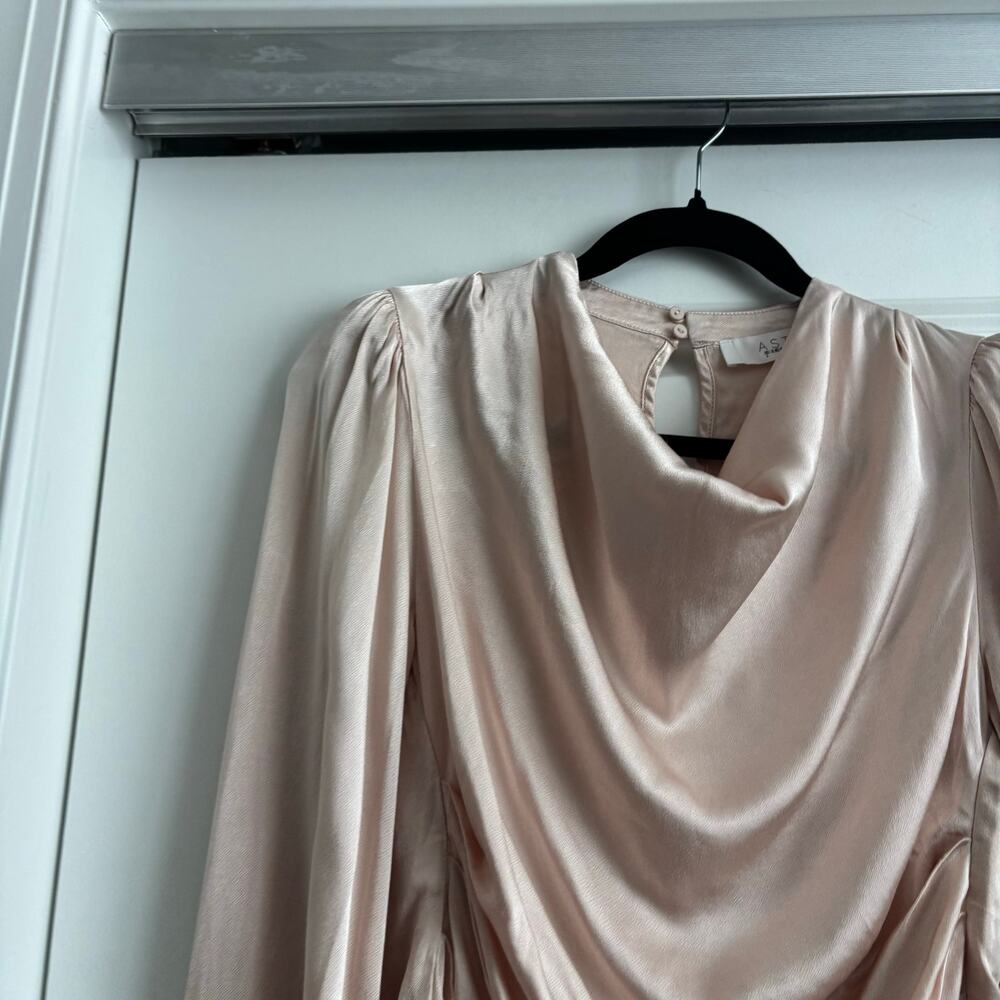 ASTR the Label Lilith Satin Cowl Neck Long Sleeve Blouse Top Pink Size XS EUC - Picture 4 of 11